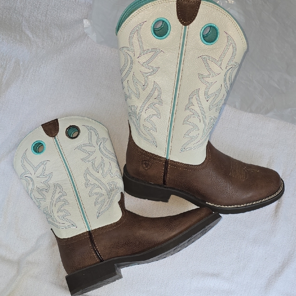 Ariat Women's Elko Western Boots 9B - Picture 6 of 13